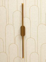 Linear Luxe LED Golden Wall Light - Image 2