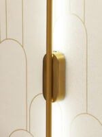 Linear Luxe LED Golden Wall Light - Image 5